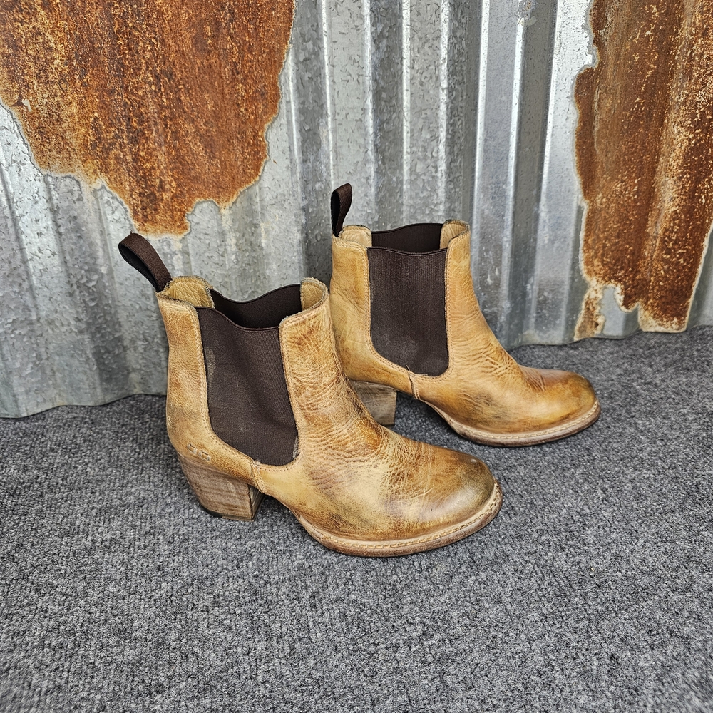 Bed Stu Women's Distressed Leather Cobbler‎ Chelsea Boots